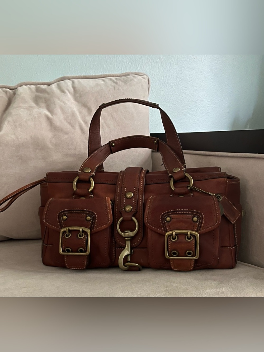 Coach Legacy Mandy satchel leather with brass hardware. Pre-Owned condition-Good